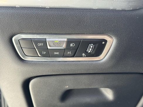 Used 2023 BMW X7 xDrive40i w/ Parking Assistance Package image 23