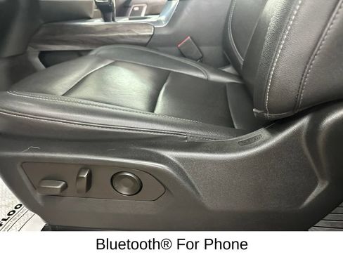 Used 2022 Chevrolet Silverado 1500 LTZ AWD/4WD image 38