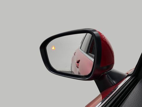 New 2025 Mitsubishi Outlander SE image 19