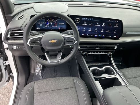 New 2026 Chevrolet Traverse LT w/ Driver Confidence Package image 25