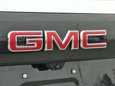 New 2026 GMC Yukon XL Elevation image 14