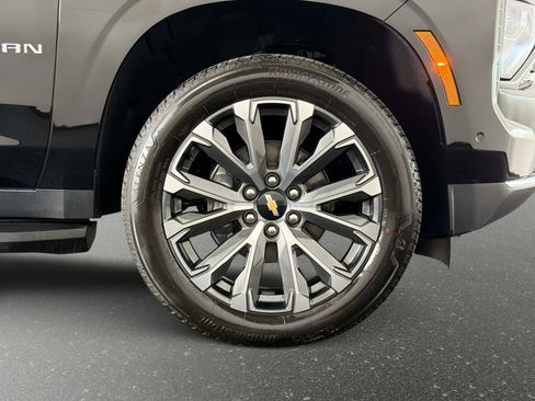 Used 2026 Chevrolet Suburban High Country w/ Sun And Tow Package AWD/4WD image 21