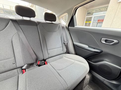 Used 2025 Kia K4 FWD image 37