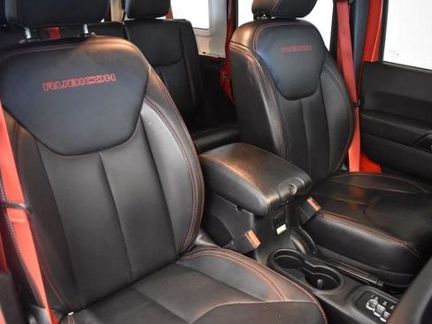 Used 2018 Jeep Wrangler Unlimited Rubicon AWD/4WD image 6