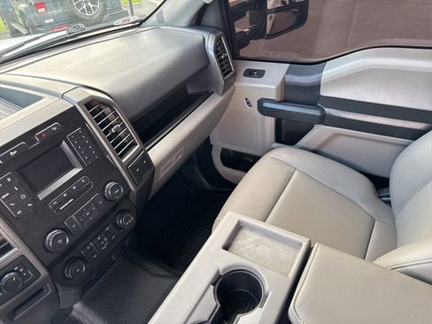 Used 2022 Ford F250 XL w/ Power Equipment Group image 32