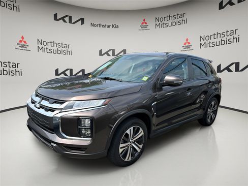 Used 2022 Mitsubishi Outlander Sport SE FWD image 1