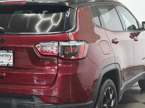 Certified 2022 Jeep Compass Altitude image 12