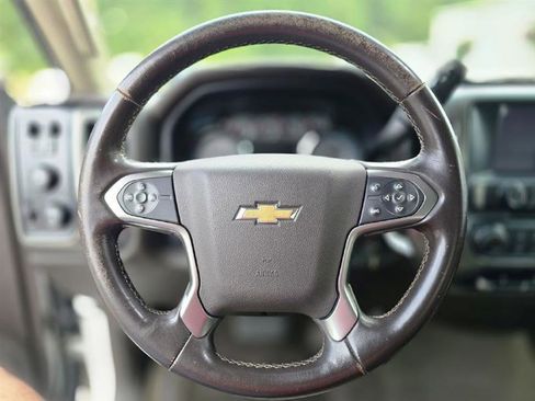 Used 2018 Chevrolet Silverado 1500 LT w/ All Star Edition image 37