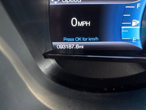 Certified 2019 Ford Explorer Limited w/ Ford Safe & Smart Package image 15