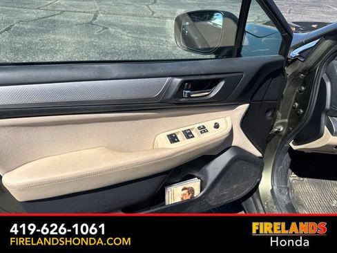 Used 2018 Subaru Outback 2.5i Premium AWD/4WD image 15
