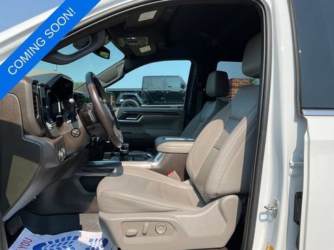 Used 2022 Chevrolet Silverado 1500 LTZ w/ LTZ Convenience Package II AWD/4WD image 14