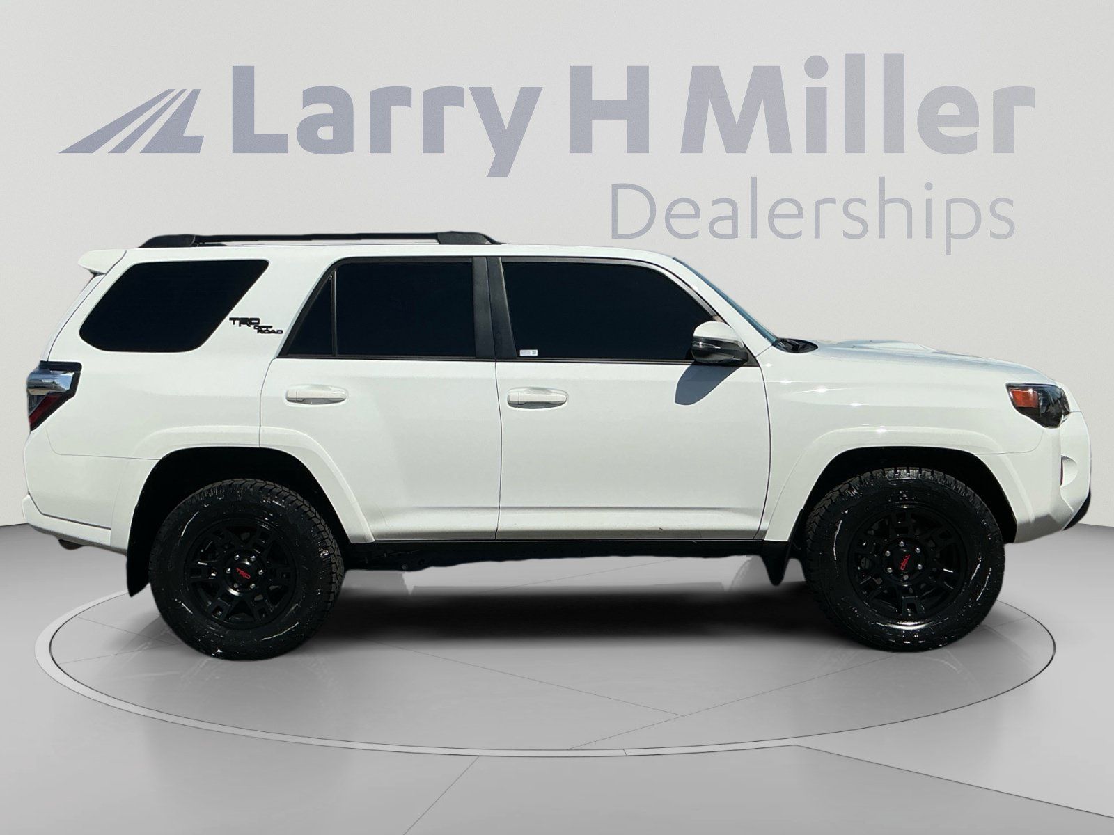 Used 2024 Toyota 4Runner TRD Off-Road Premium w/ Moonroof Package AWD/4WD image 6