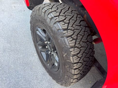 Used 2020 Chevrolet Silverado 1500 LT Trail Boss AWD/4WD image 11