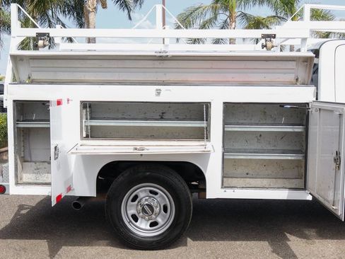 Used 2018 Ford F350 XL w/ Power Equipment Group RWD image 12