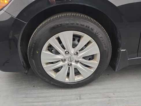 Used 2025 Nissan Sentra S FWD image 16