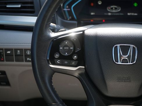 Used 2023 Honda Odyssey Touring image 23