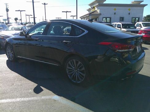 Used 2015 Hyundai Genesis 5.0 image 4