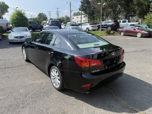 Used 2006 Lexus IS 250 w/ Premium Pkg RWD image 3