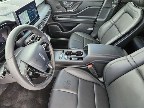 New 2025 Lincoln Corsair AWD w/ Equipment Group 101A image 12
