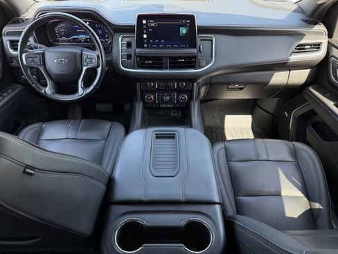 Used 2022 Chevrolet Tahoe RST w/ Luxury Package AWD/4WD image 11