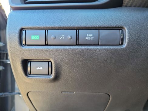 Certified 2025 Nissan Sentra S image 21