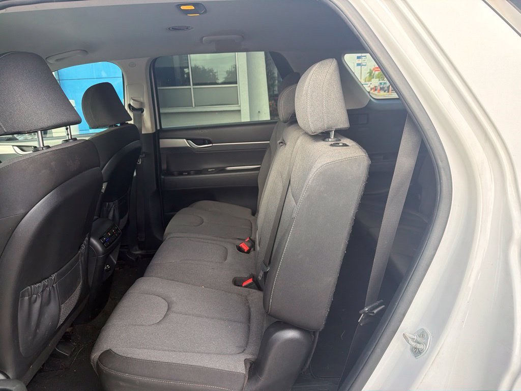 Used 2020 Hyundai Palisade SE FWD image 16