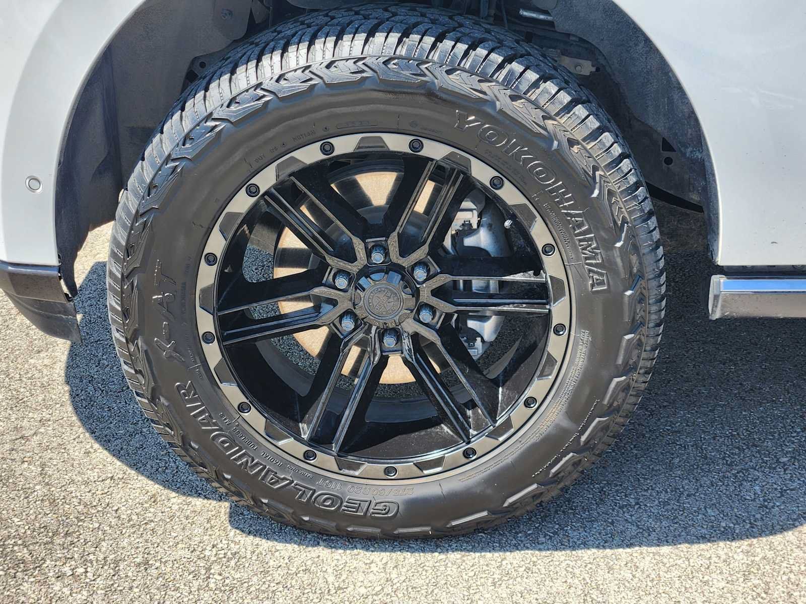 Used 2022 Ford Expedition Limited RWD image 9