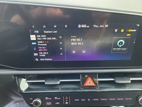 Certified 2023 Kia Niro EX FWD image 22