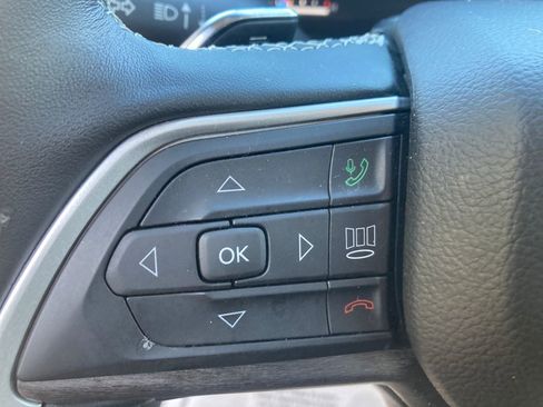 Used 2022 Jeep Grand Cherokee L Limited image 42