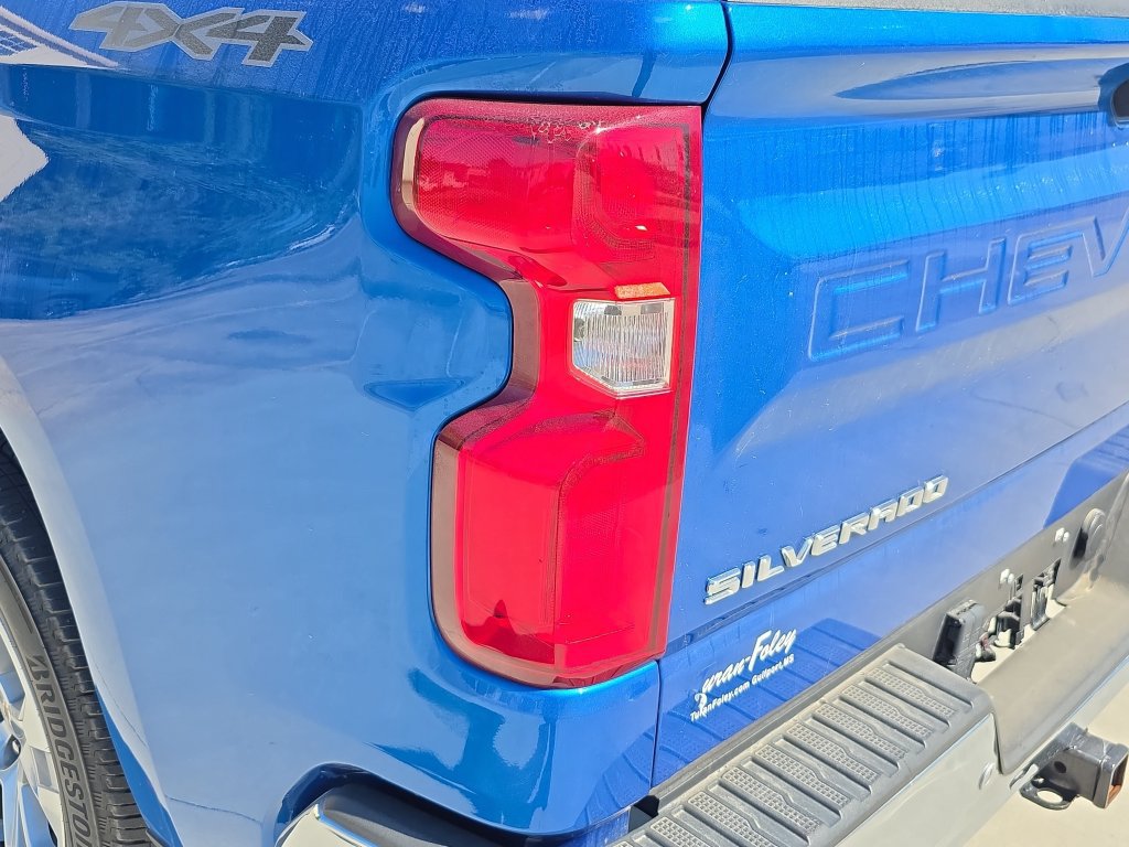Used 2023 Chevrolet Silverado 1500 LTZ AWD/4WD image 16