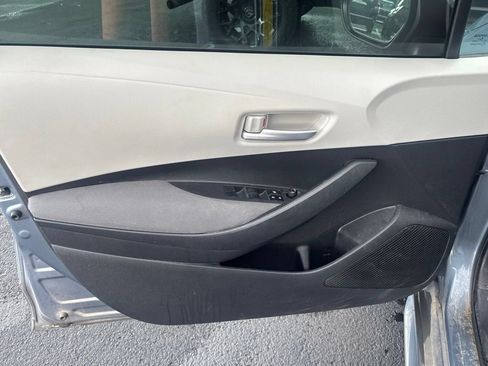 Used 2021 Toyota Corolla LE FWD image 7