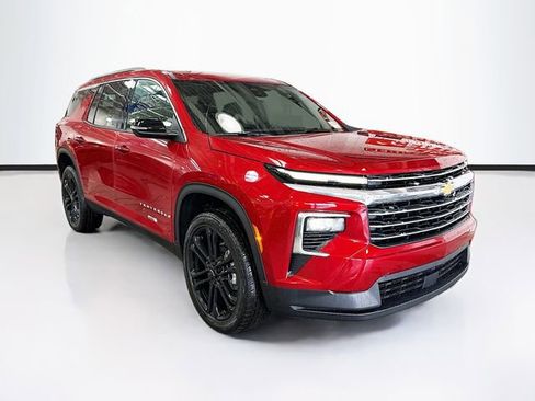 New 2026 Chevrolet Traverse LT w/ LPO, Floor Liner Package AWD/4WD image 3