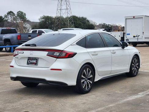 Used 2024 Honda Civic EX-L image 7