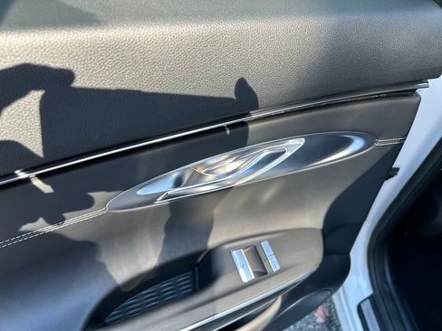 Used 2025 Genesis GV70 2.5T image 23