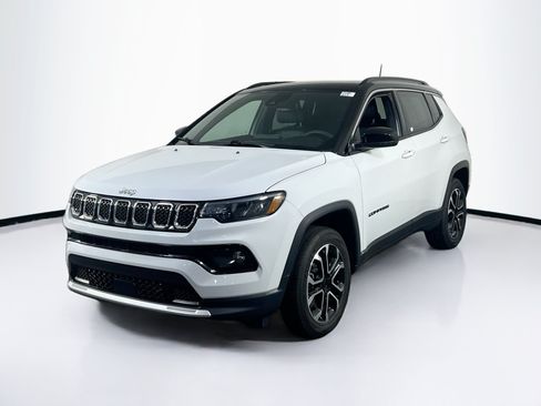 Used 2023 Jeep Compass Limited w/ Sun and Sound Group AWD/4WD image 1