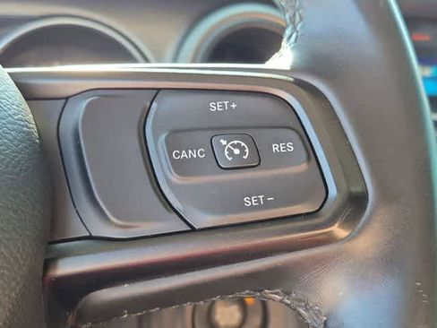 Certified 2018 Jeep Wrangler Unlimited Sport S AWD/4WD image 24