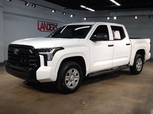 Used 2025 Toyota Tundra SR w/ SR Tow Package AWD/4WD image 3