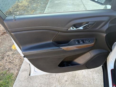 Used 2019 GMC Acadia SLE FWD image 35