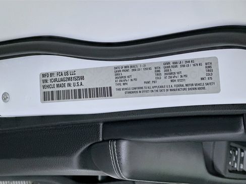 Used 2021 Jeep Grand Cherokee L Laredo RWD image 11