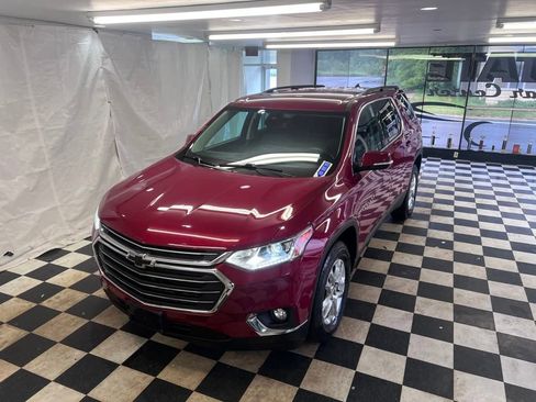 Used 2020 Chevrolet Traverse LT w/ Driver Confidence II Package image 48