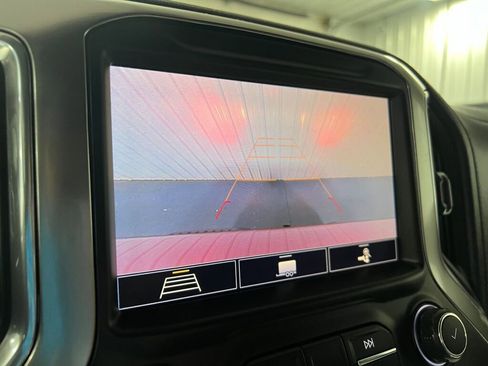 Used 2020 Chevrolet Silverado 1500 LT Trail Boss image 8