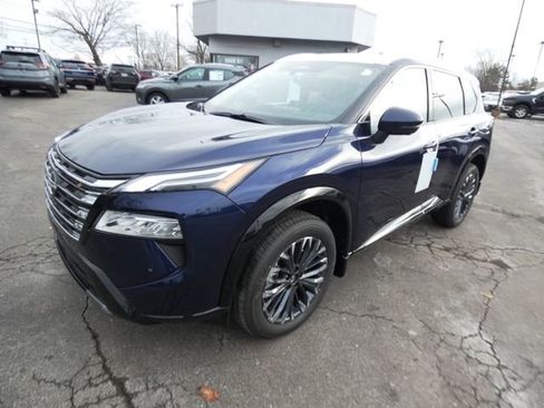 New 2026 Nissan Rogue Platinum image 7