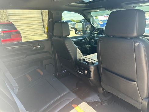 Used 2024 GMC Sierra 2500 AT4 w/ AT4 Premium Plus Package AWD/4WD image 22
