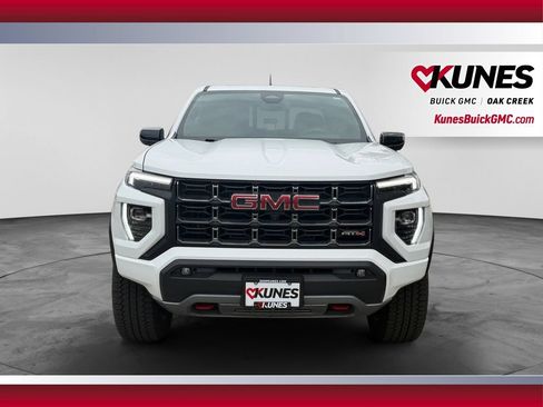 Used 2024 GMC Canyon AT4 w/ AT4 Premium Package AWD/4WD image 3