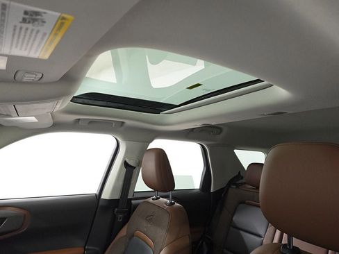 Used 2025 Ford Bronco Sport Outer Banks w/ Outer Banks Tech Package+ image 13