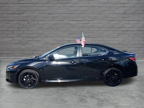 Used 2025 Nissan Sentra SR w/ Midnight Edition FWD image 5