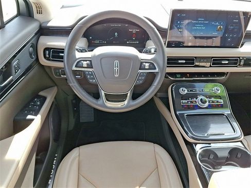 Certified 2022 Lincoln Nautilus Reserve w/ Equipment Group 201A image 13