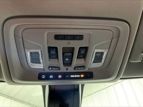 Used 2020 Chevrolet Silverado 1500 LTZ w/ LTZ Premium Package AWD/4WD image 36
