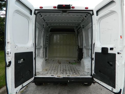 Used 2022 RAM ProMaster 1500 FWD image 9