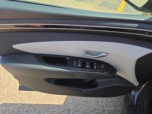 Used 2024 Hyundai Tucson Limited image 6